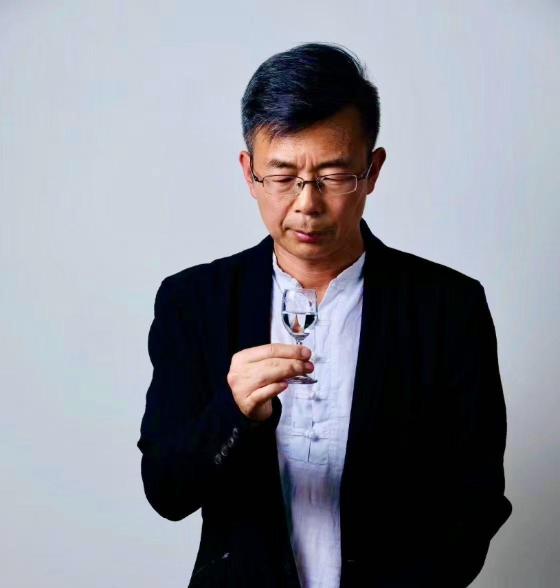 李菁
